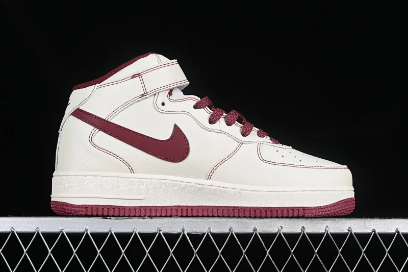 All categories Nk Air Force 1 Air Force series Nk Air Force 1 Mid Air Force mid-top Undefeated x Nk Air Force 1'07 Mid beige white red Air Force 1 mid-top casual sneakers UW2369-015